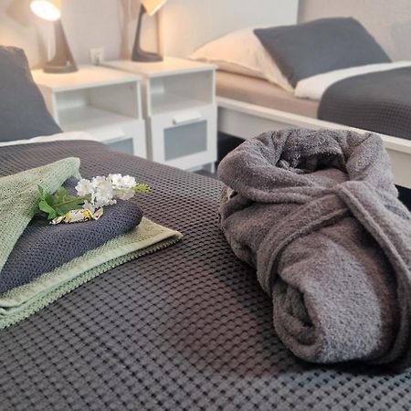 Ferienwohnung Landlicht Mit Terrasse In Ruhiger Lage Sulingen Eksteriør billede